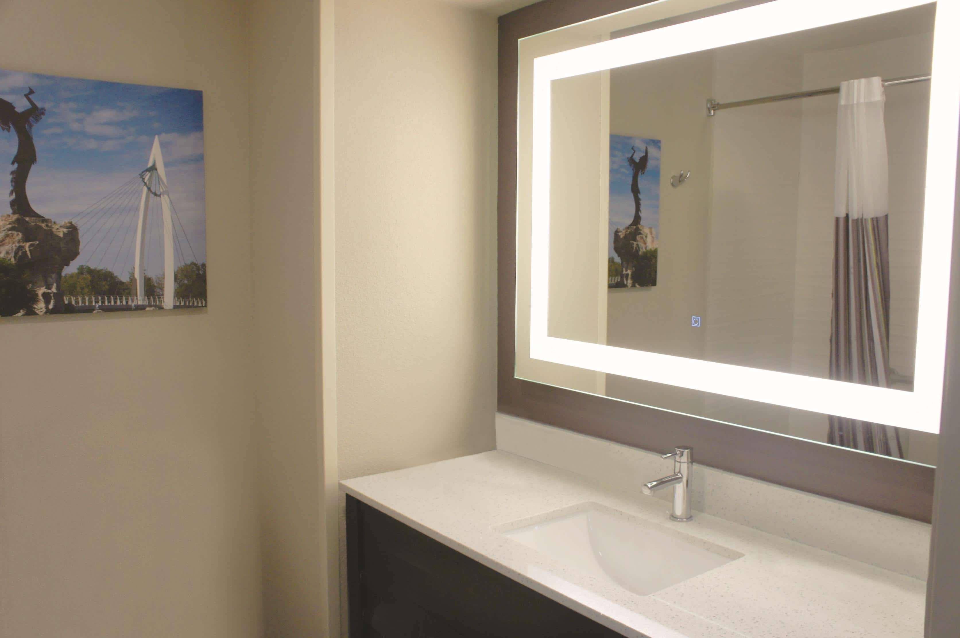 Hotel La Quinta By Wyndham Wichita Airport Extérieur photo