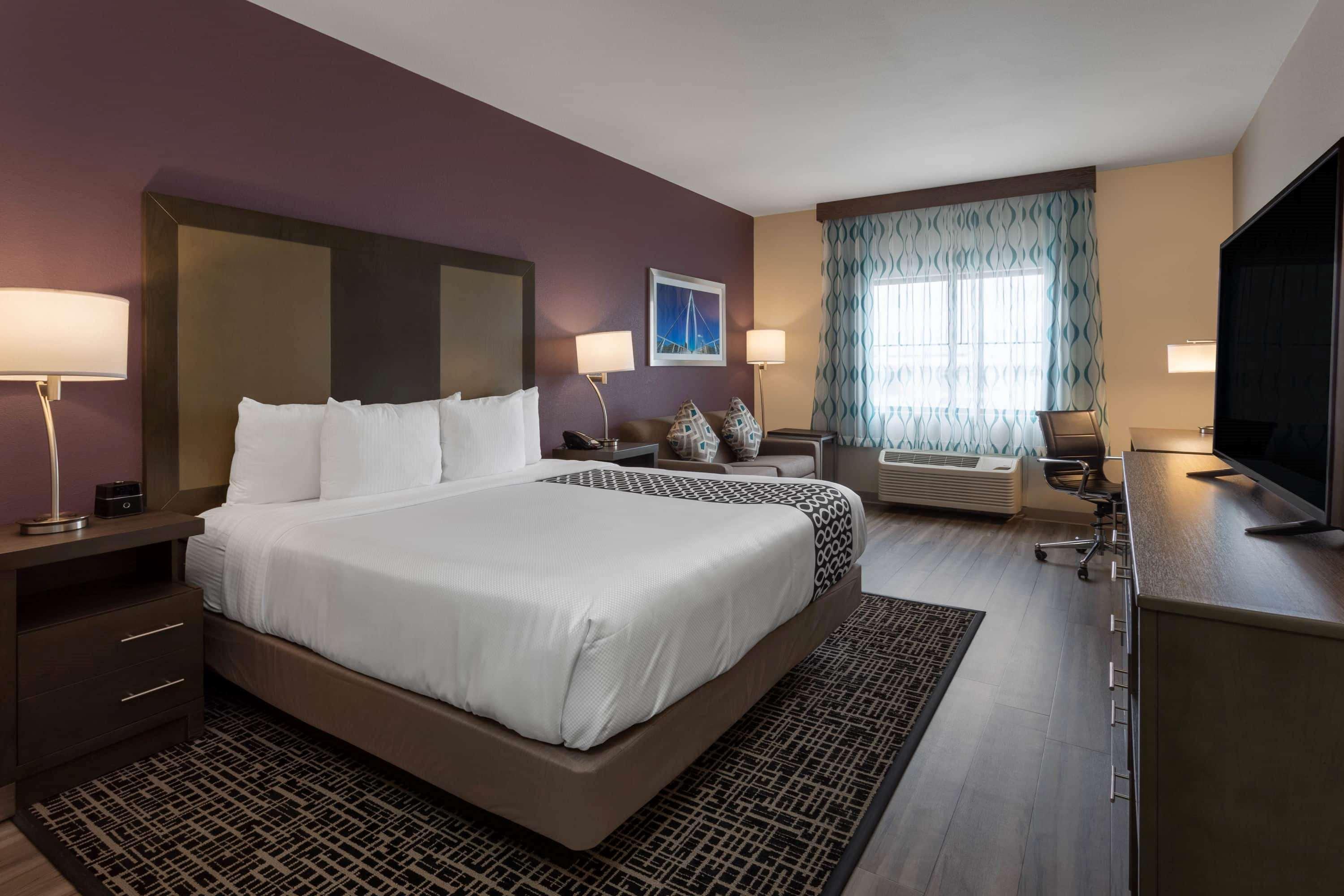 Hotel La Quinta By Wyndham Wichita Airport Extérieur photo