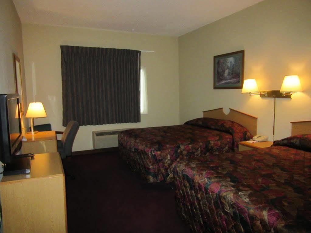 Hotel La Quinta By Wyndham Wichita Airport Extérieur photo
