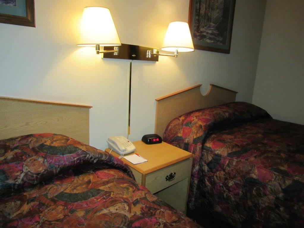Hotel La Quinta By Wyndham Wichita Airport Extérieur photo